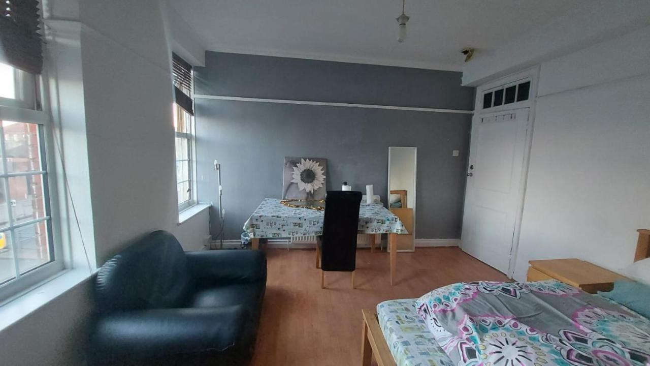 London Edgware Station Apartment Kültér fotó