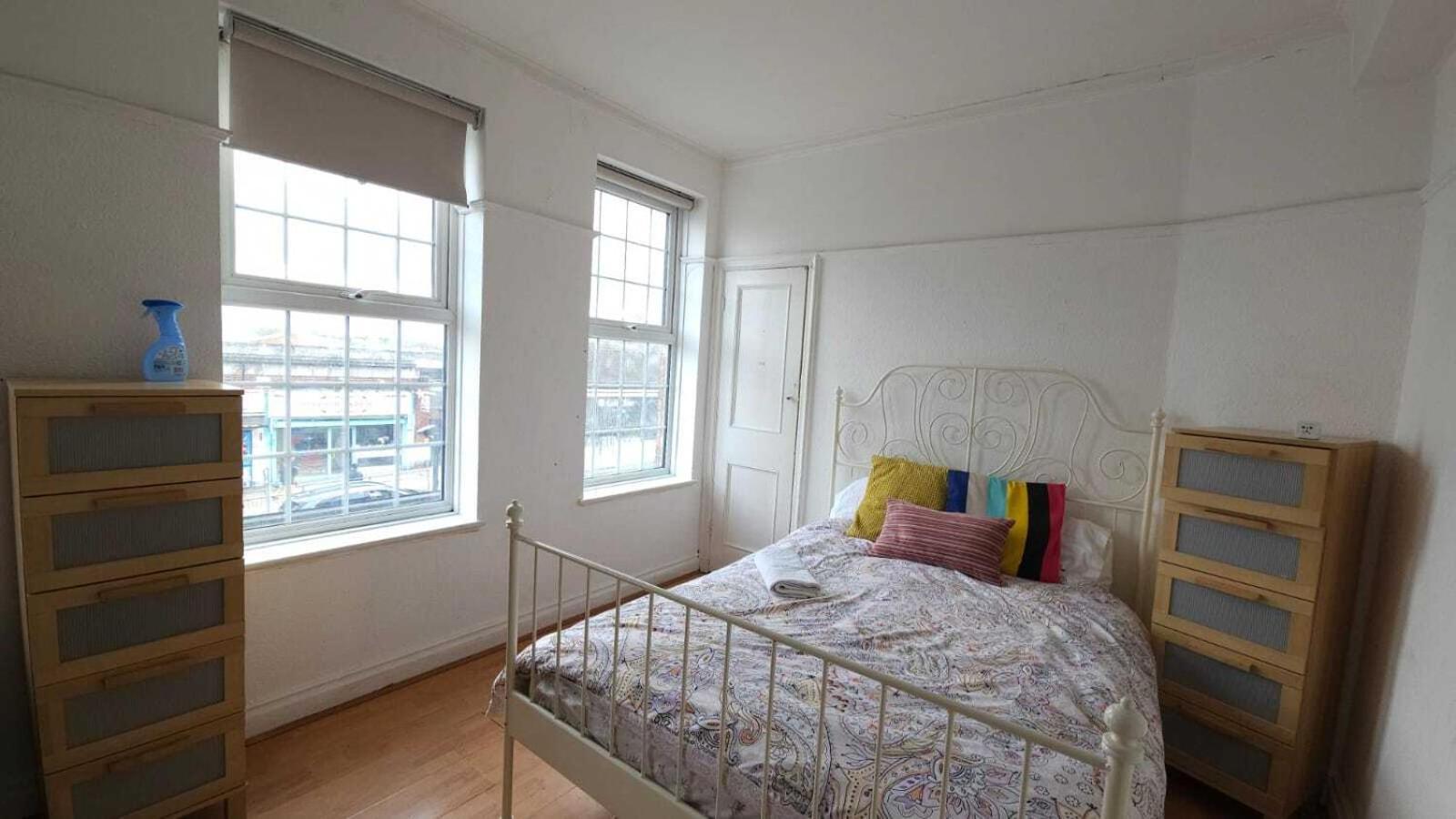 London Edgware Station Apartment Szoba fotó