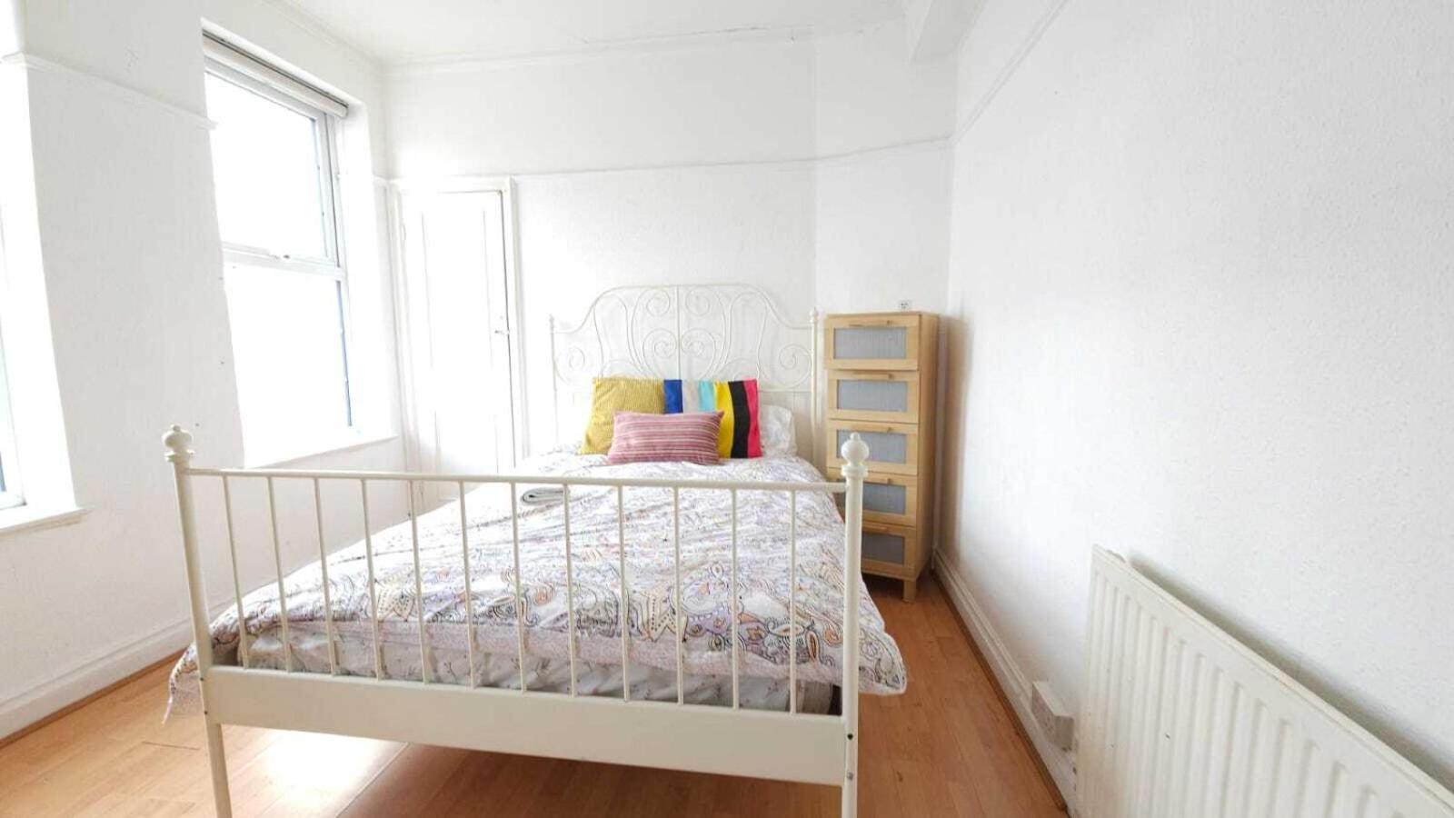 London Edgware Station Apartment Szoba fotó