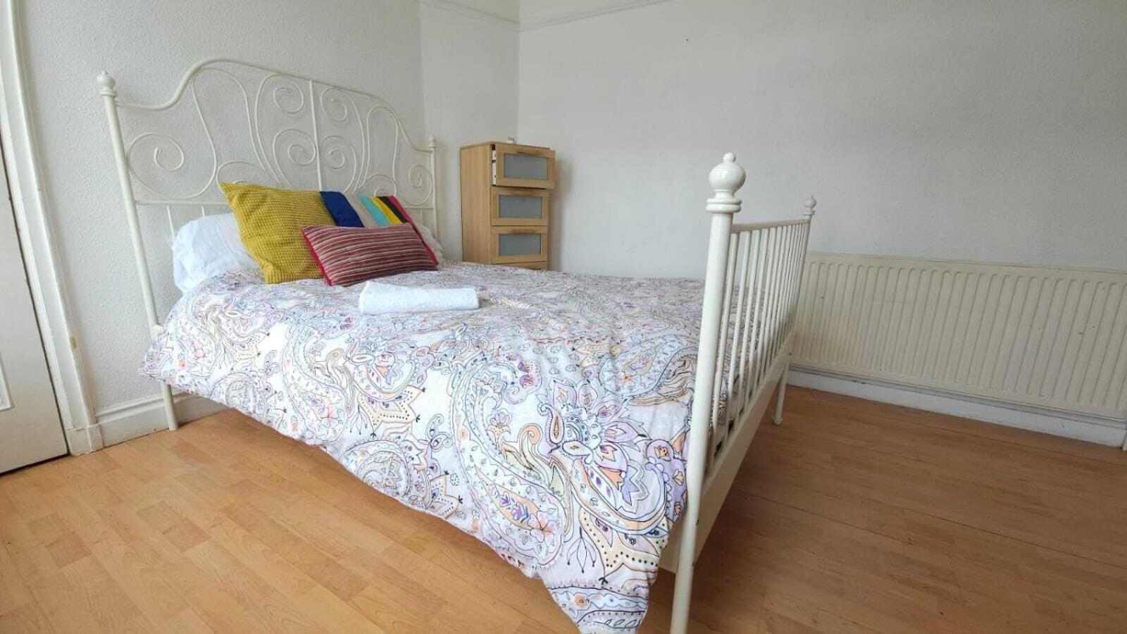 London Edgware Station Apartment Szoba fotó
